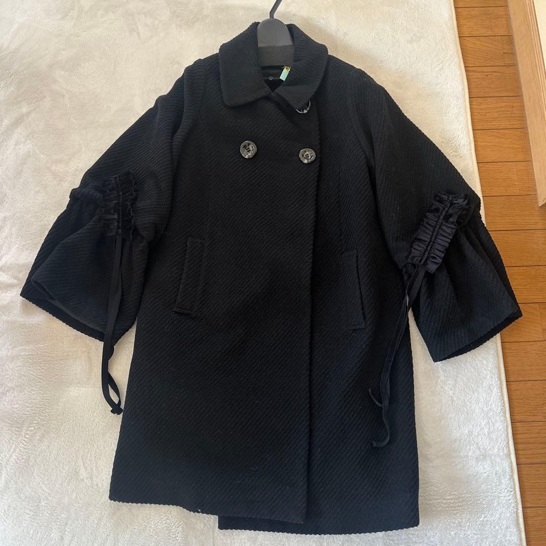 Lily Brown ボリュームスリーブコート ブラック　CANDY STOCK