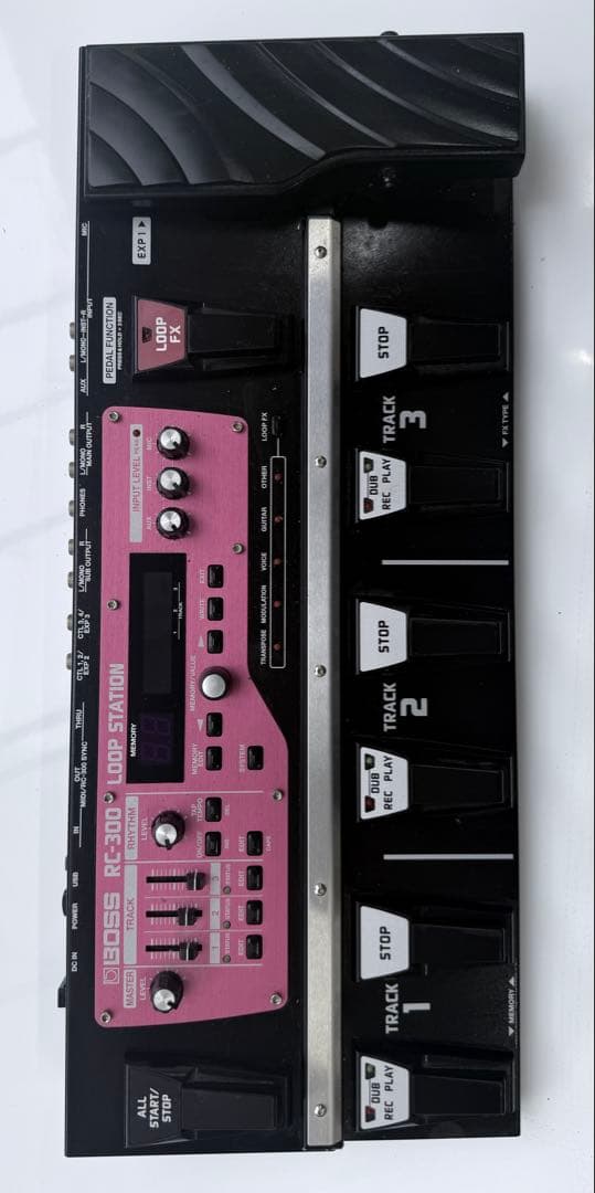 BOSS のフラッグシップ・ループ・ステーション 「RC-300」