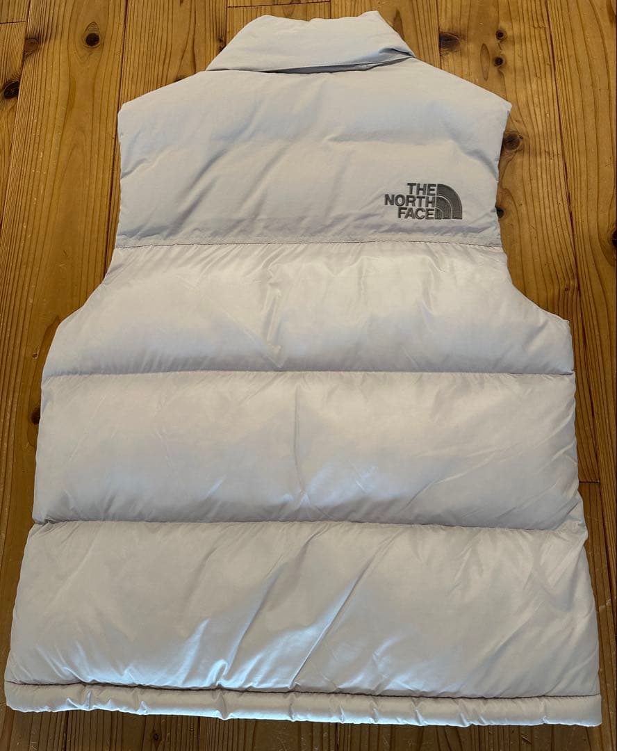 ノースフェイス ヌプシONBallベスト　Mサイズ　新品
