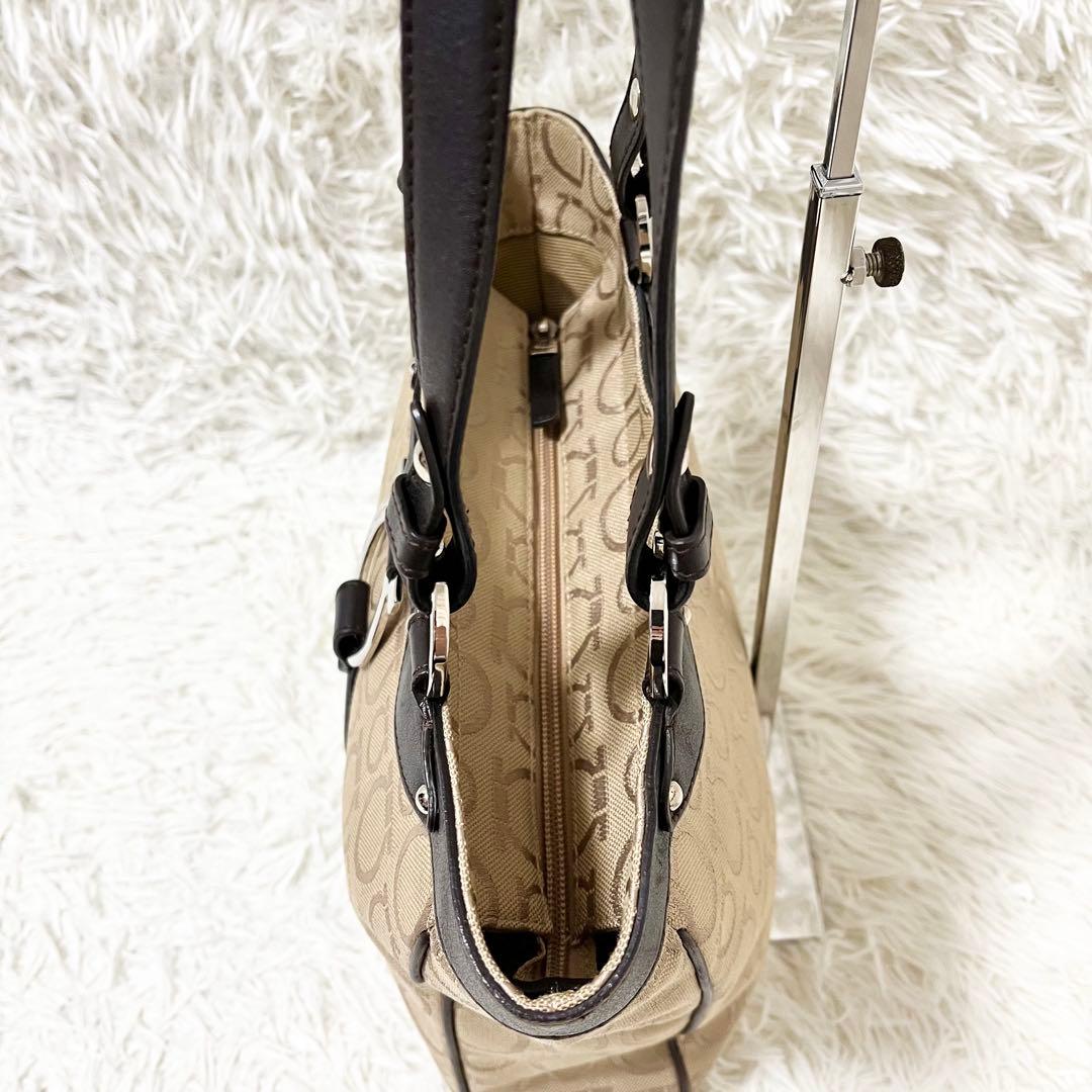 ✨美品✨サルヴァトーレフェラガモ トートバッグ レザー ガンチーニ シルバー金具