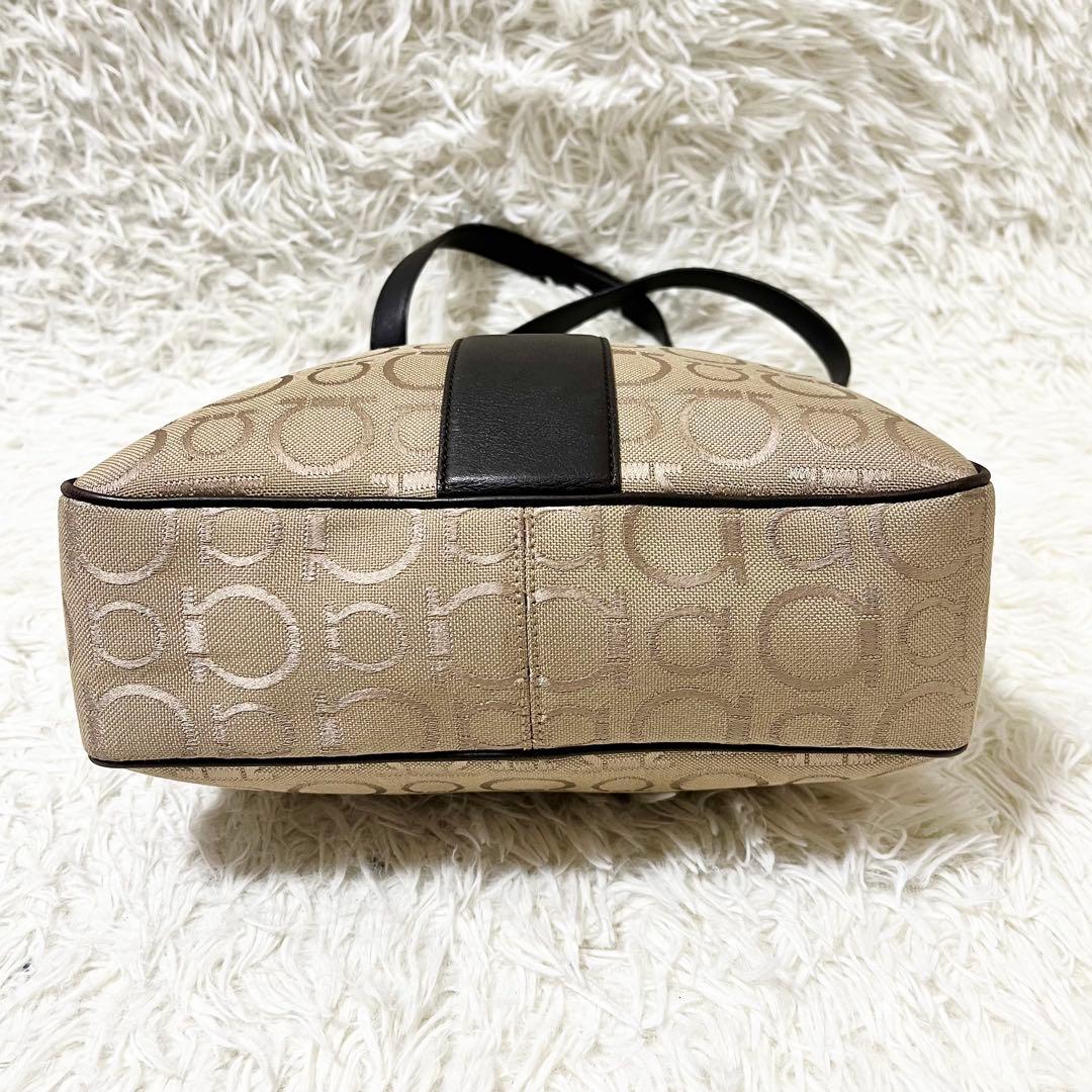 ✨美品✨サルヴァトーレフェラガモ トートバッグ レザー ガンチーニ シルバー金具