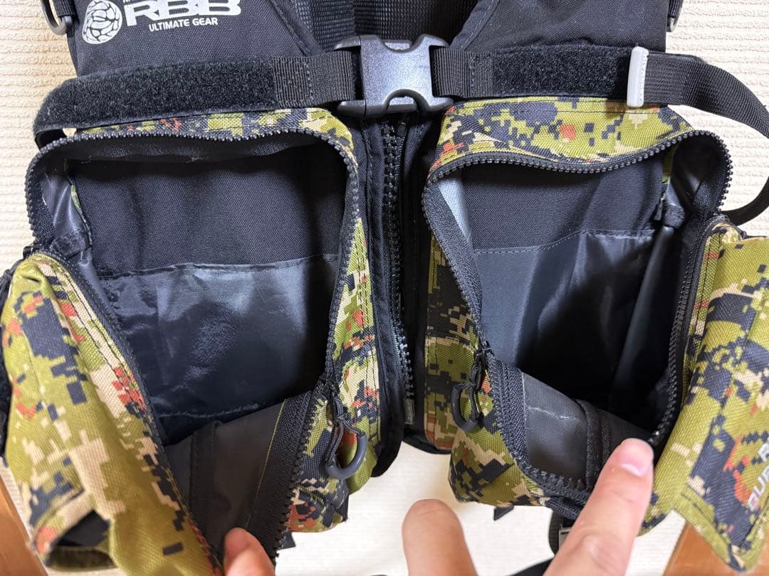 【美品】RBB フローティングベスト　迷彩柄