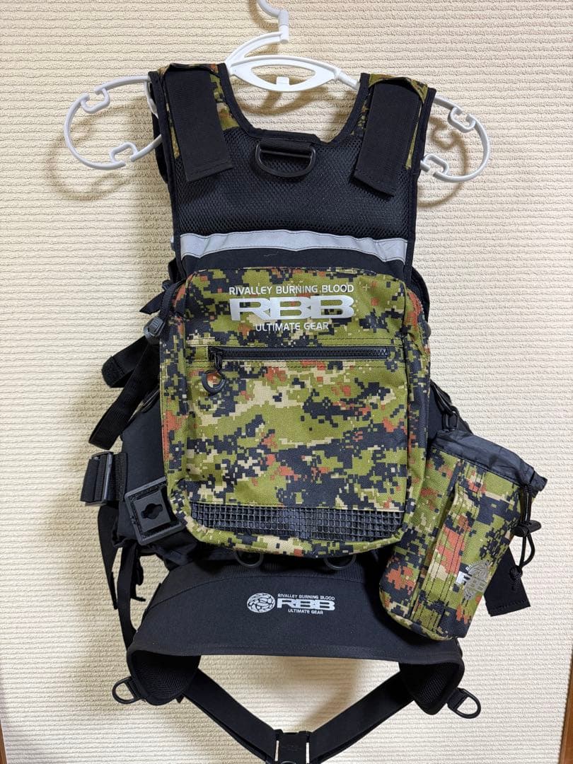 【美品】RBB フローティングベスト　迷彩柄