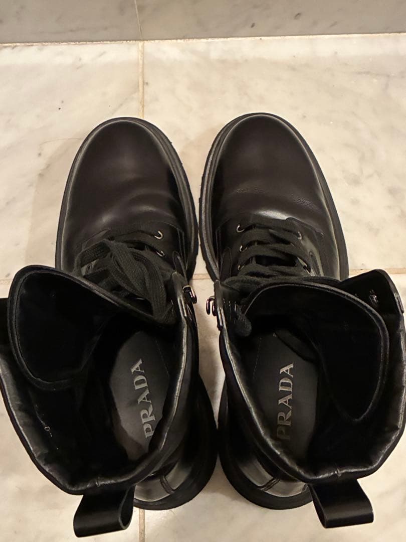 【美品】PRADA ブラッシュド　コンバット　ブーツ　2UE011 サイズ9