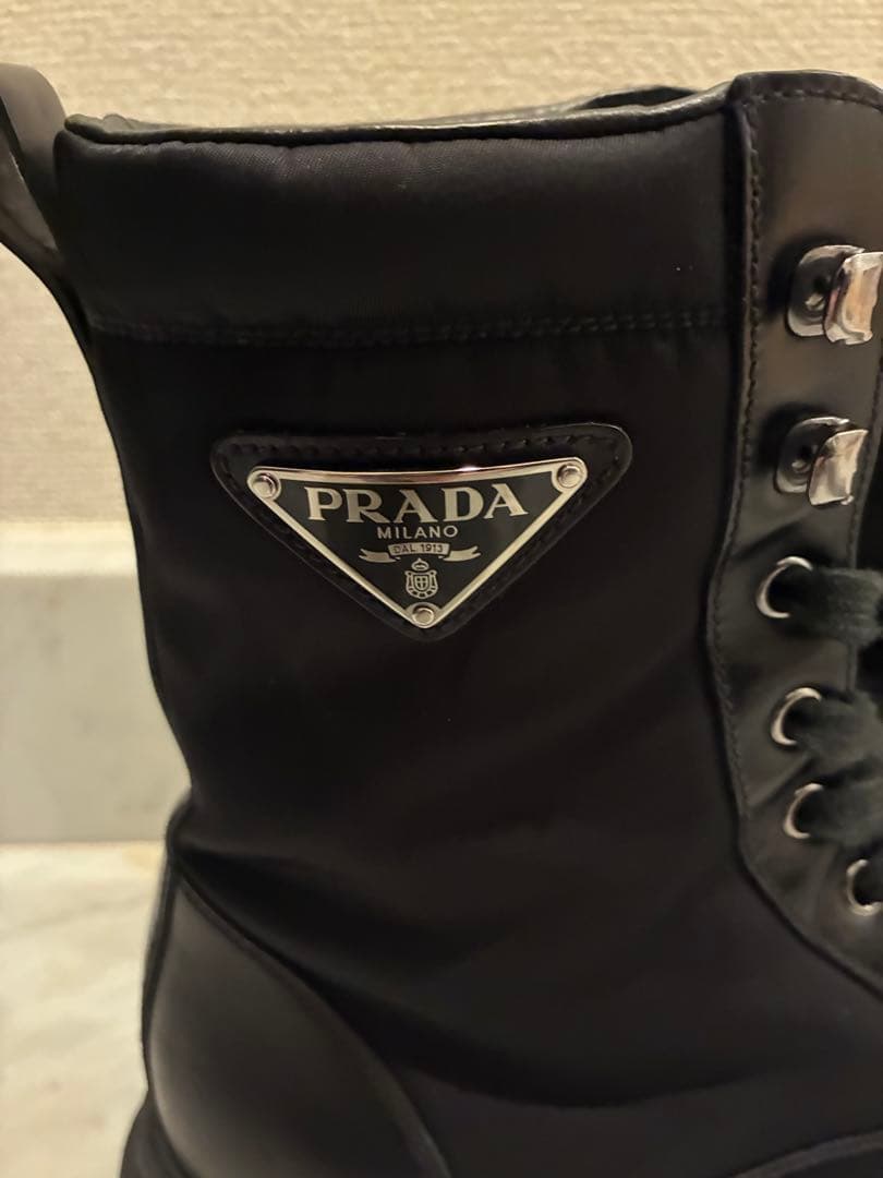 【美品】PRADA ブラッシュド　コンバット　ブーツ　2UE011 サイズ9