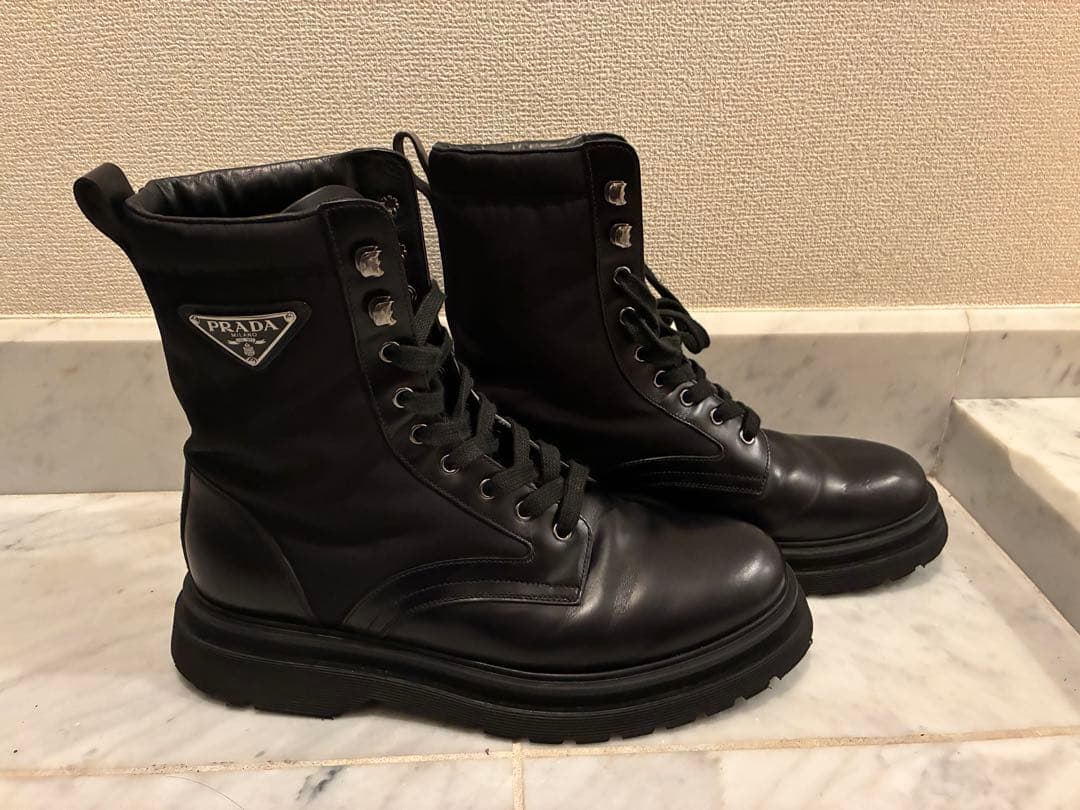 【美品】PRADA ブラッシュド　コンバット　ブーツ　2UE011 サイズ9