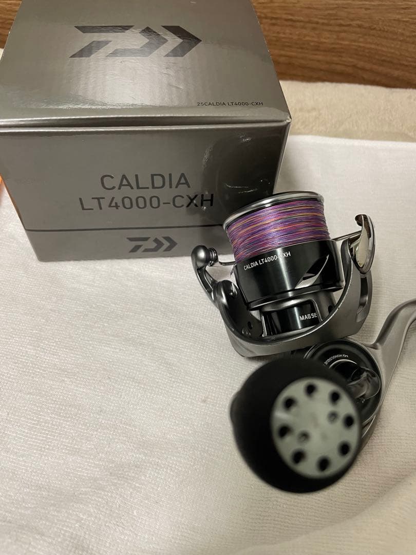 Daiwa CALDIA LT4000-CXH スピニングリール