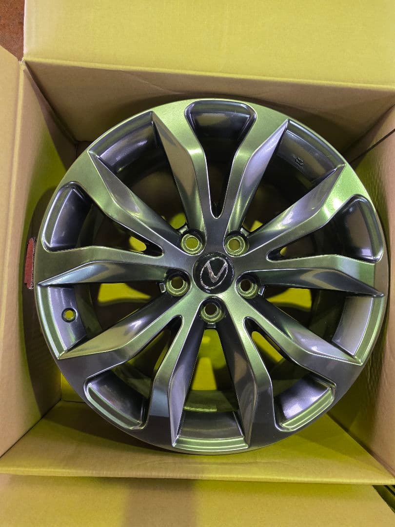 ！美品！レクサス 純正 NX Fスポーツ ホイール　ホイル 18 インチ 4本