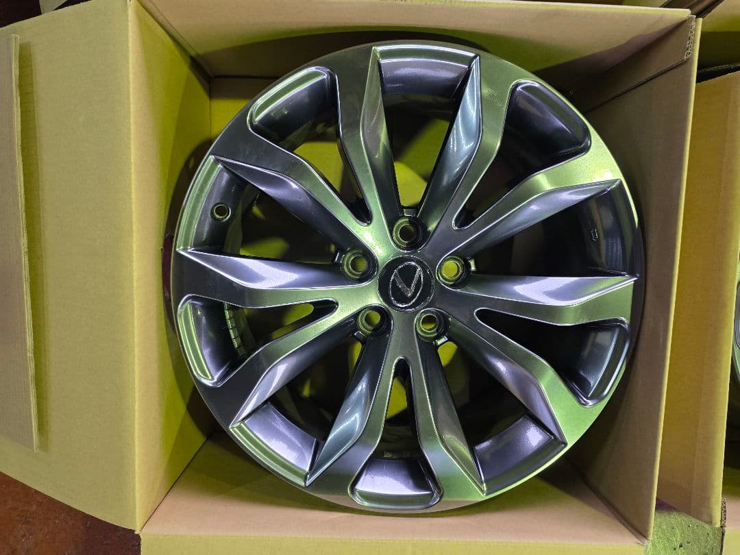 ！美品！レクサス 純正 NX Fスポーツ ホイール　ホイル 18 インチ 4本