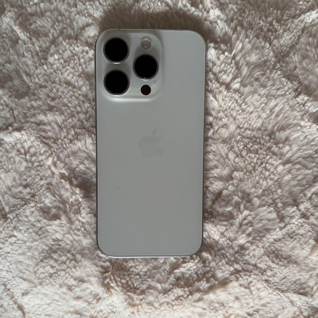 iPhone15 Pro 大容量 動作良好 画面割れ