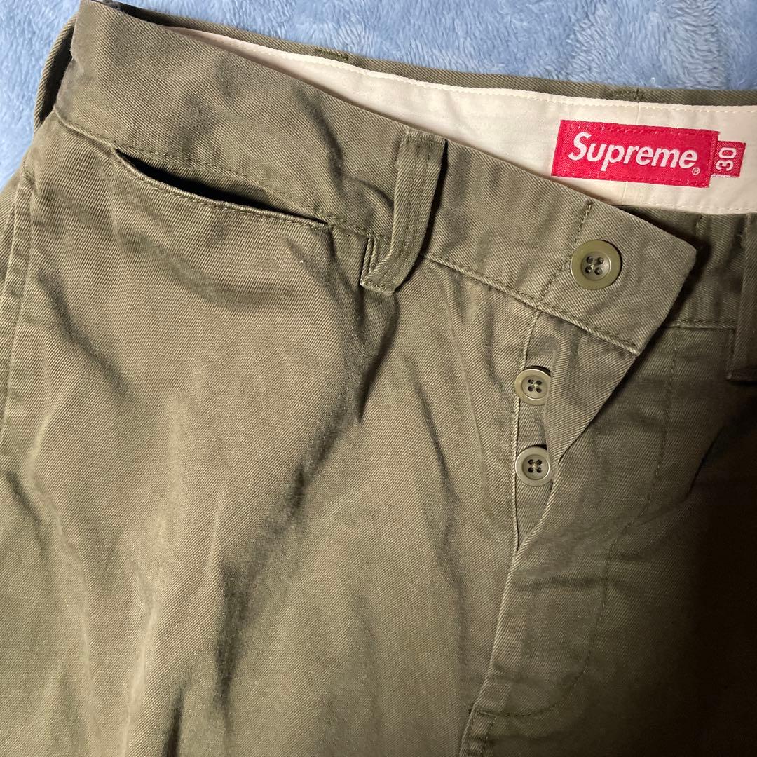 シュプリームsupreme チノパン30 オリーブ　ステッカー付き