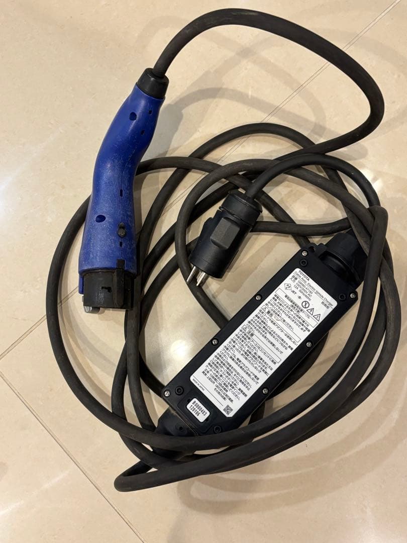 TOYOTA 電気自動車充電ケーブルG9060-47180 トヨタ純正部品