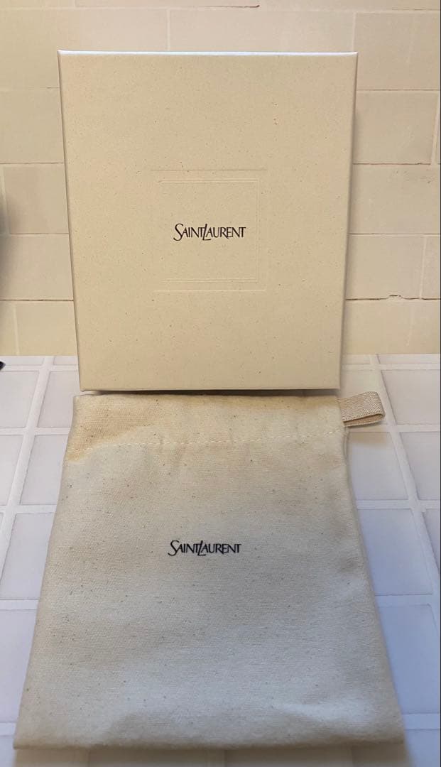 SAINT LAURENT サンローラン ブラック 三つ折り財布