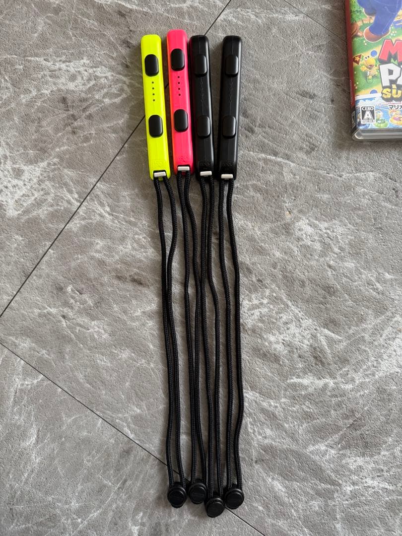 Switch Nintendo カセット6本Joy-Con 4個　持ち運びケース