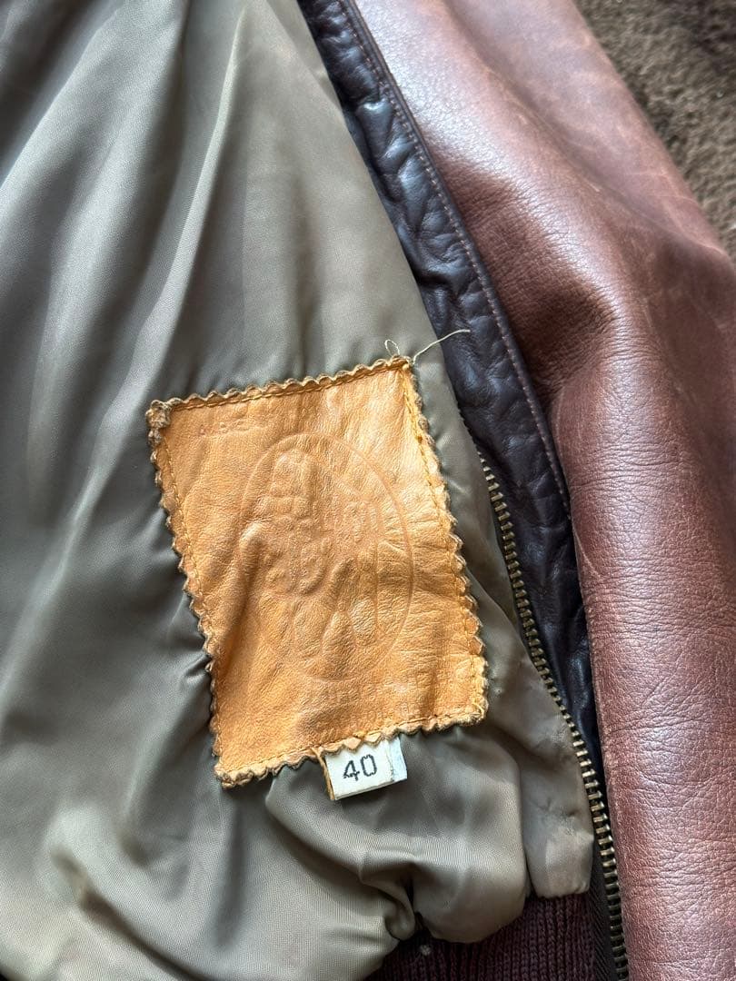 A2フライトジャケット　ゴールデンベアー