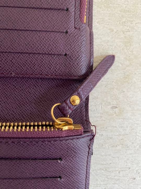 ルイヴィトン　モノグラム　長財布　ポルトフォイユ