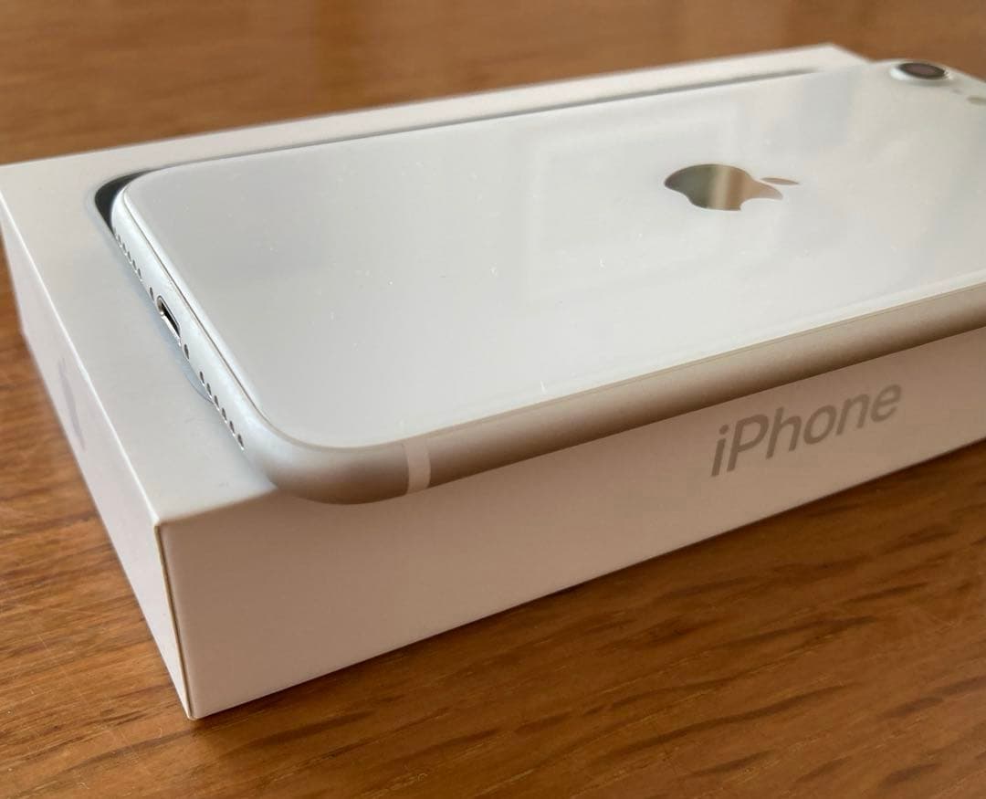 iPhone SE2 64GB 美品 24時間以内発送