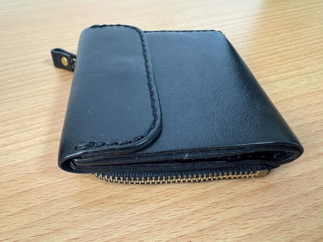 新品同様●HERZ ヘルツ ライトウォレット WS-1 ブラック 二つ折り財布