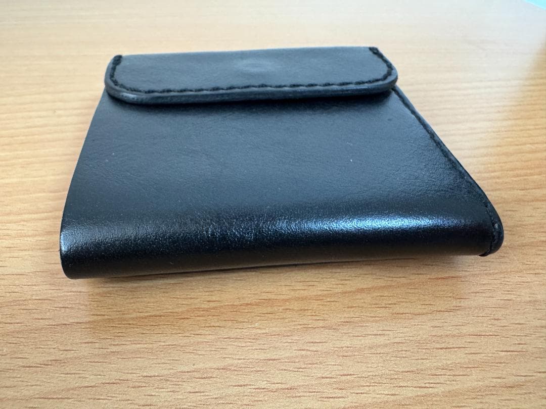 新品同様●HERZ ヘルツ ライトウォレット WS-1 ブラック 二つ折り財布