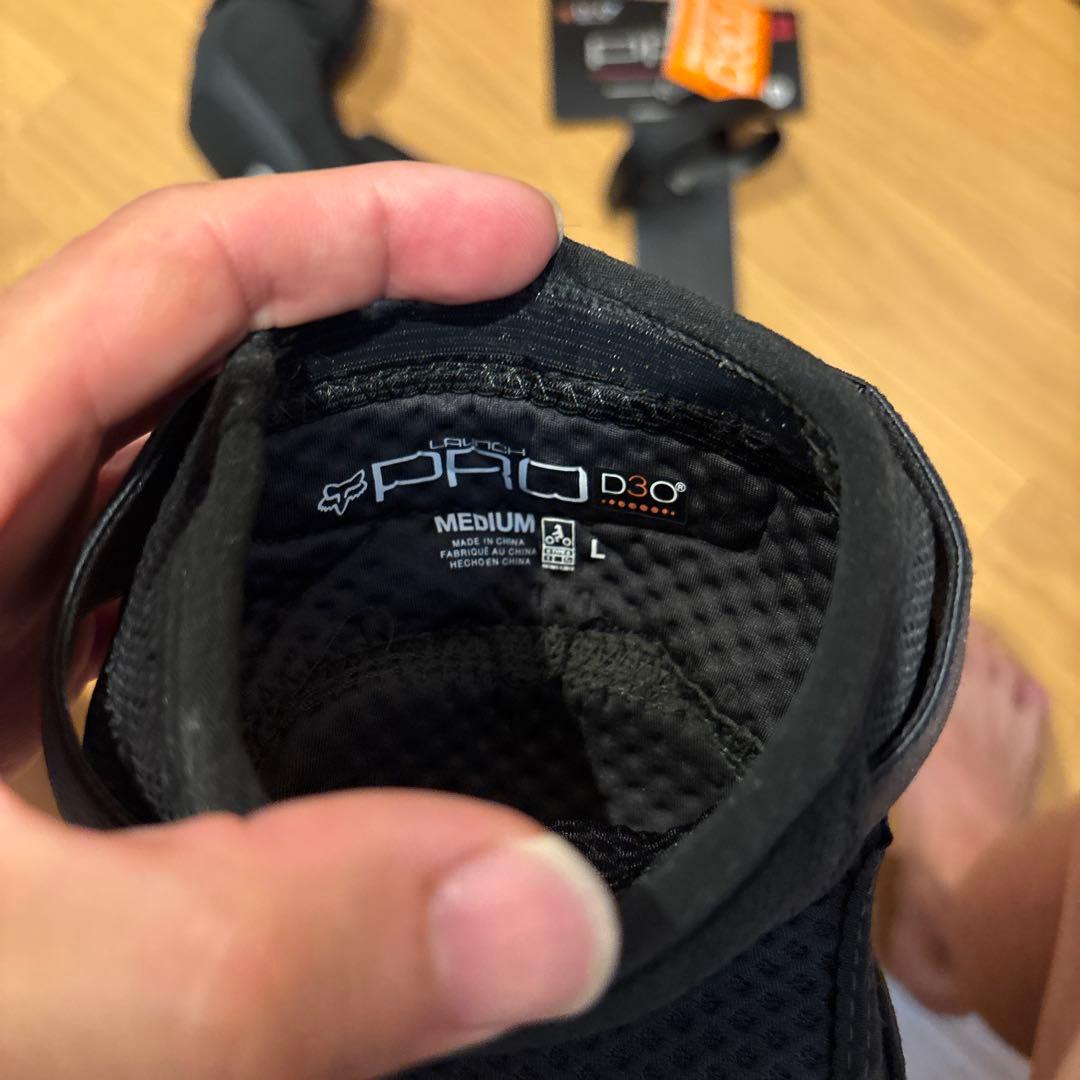 Fox ランチpro D30エルボーガード　プロテクター ブラック