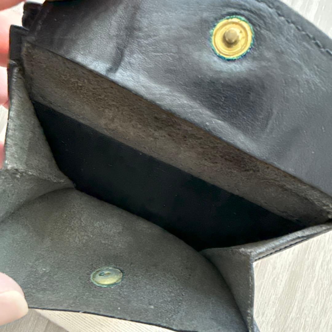IL BISONTE 黒 レザー 二つ折り財布