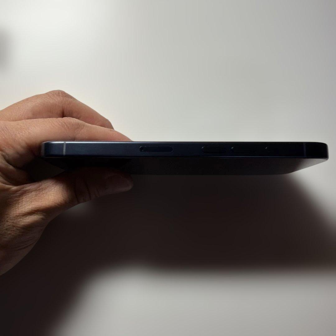 Apple iPhone 15 Pro ブルーチタニウム 本体