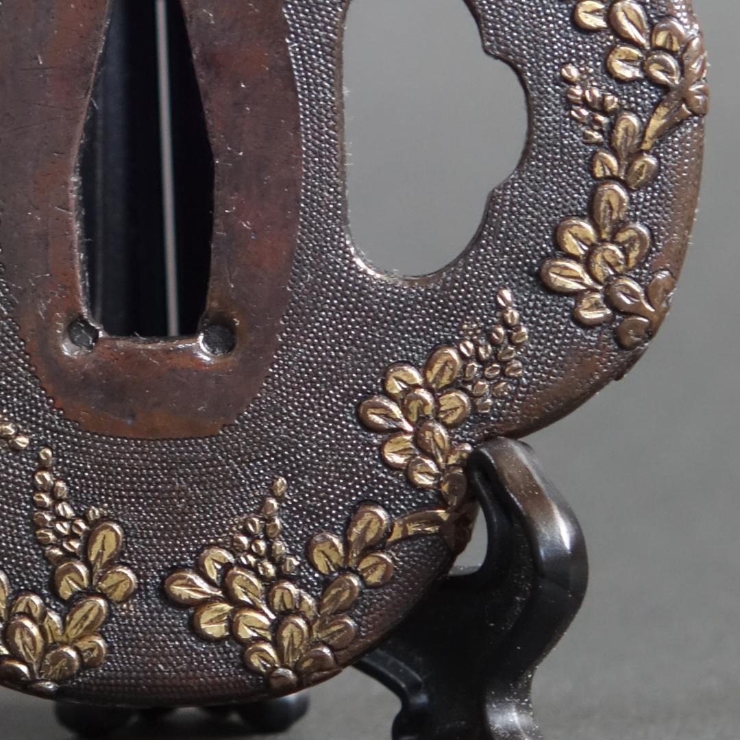 鍔 鐔 武具 骨董 刀装具 江戸時代【美濃 銅魚々子地 萩図鍔】(鍔箱付き)