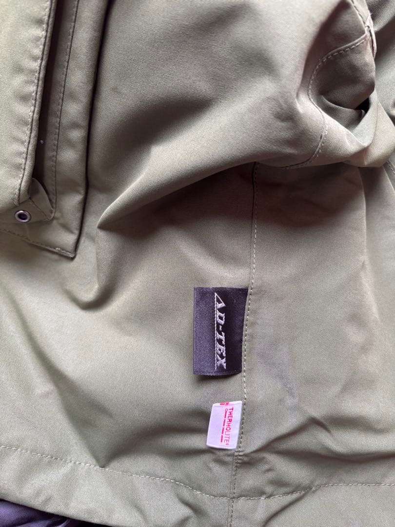 アングラーズデザイン　ウェーディングヒートジャケットオリーブ　Mサイズ　送料込み