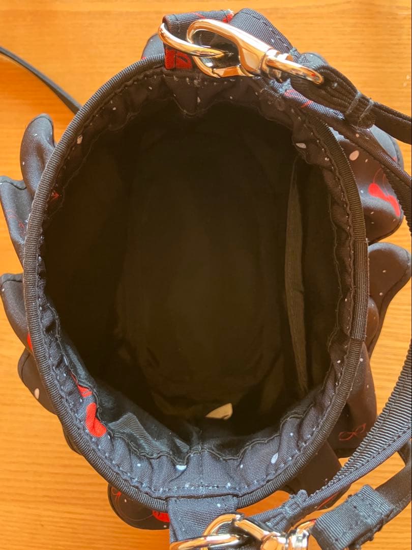 セツコサジテール　Fig フィグ　さくらんぼ　完売商品　derera