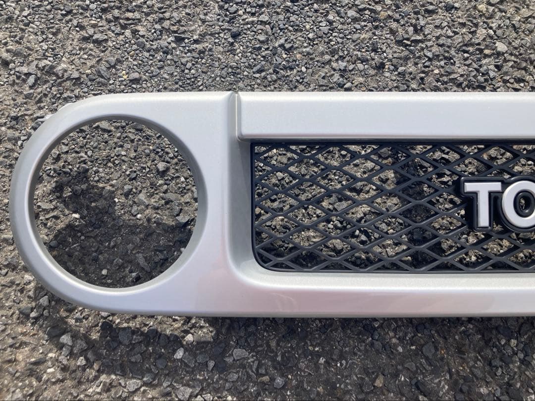 TOYOTA FJクルーザー　フロントグリル