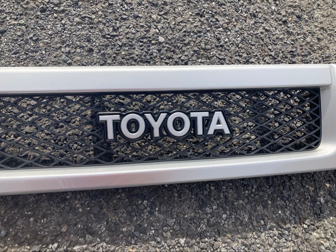 TOYOTA FJクルーザー　フロントグリル