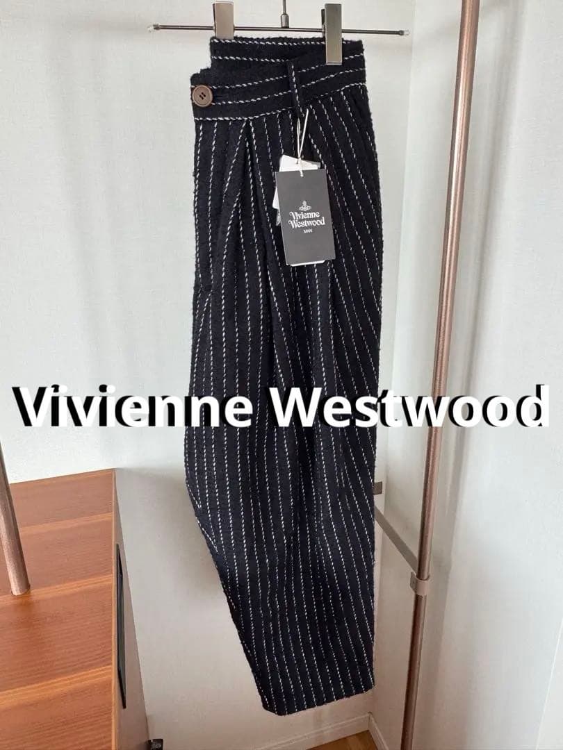 ※お取引中です正規品新品未使用タグ付✴︎Vivienneクラシックツイードパンツ