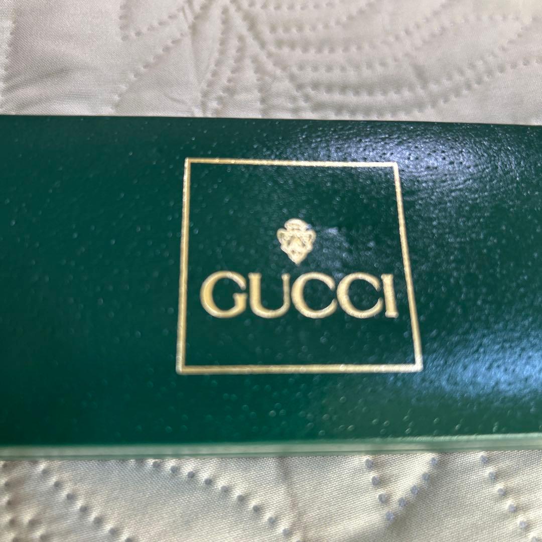 Gucci アナログクォーツ腕時計 黒