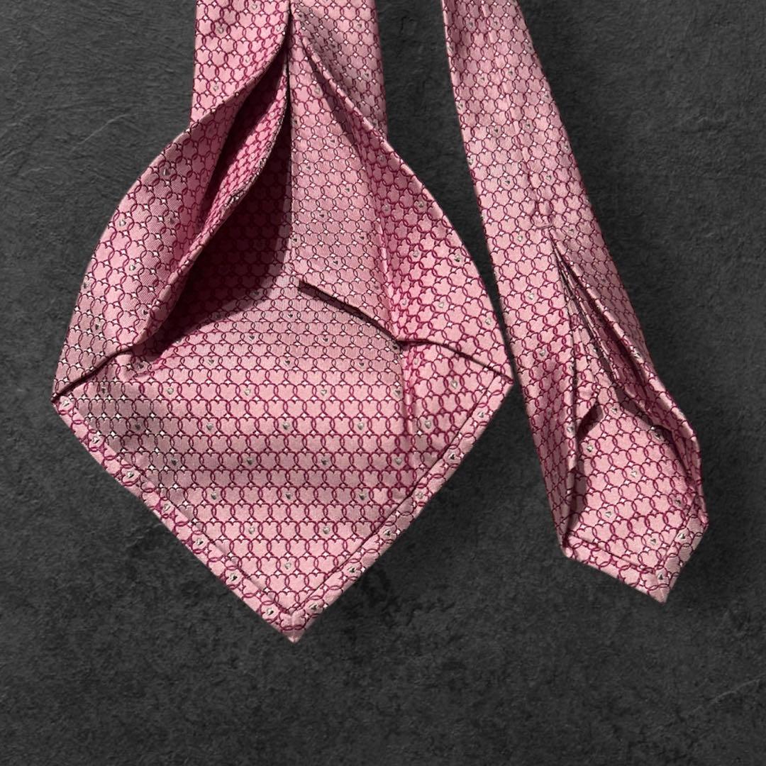 新品未使用　世界最高峰　ブルガリセッテピエゲ　ネクタイ