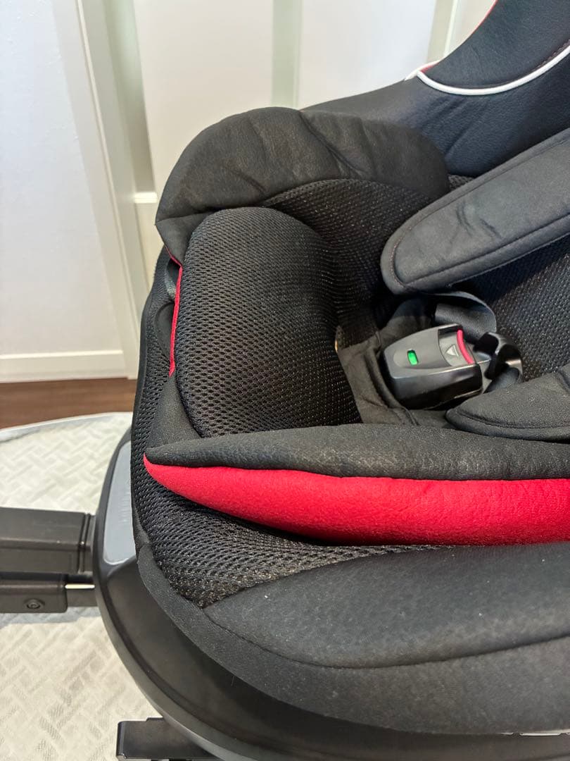 Combi クルムーヴ ISOFIX エッグショック 新生児対応