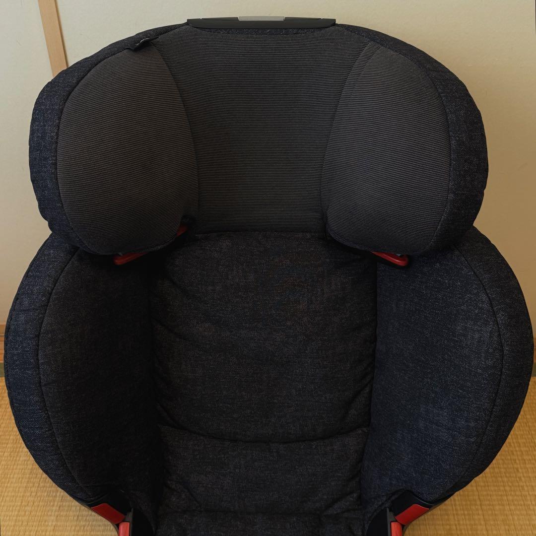 maxi-cosi rodifix マキシコシ ジュニアシート ノマドブラック