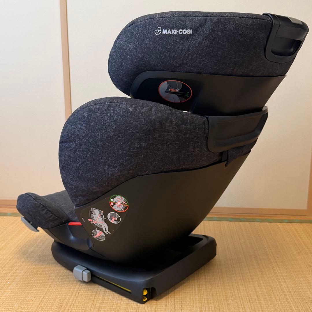 maxi-cosi rodifix マキシコシ ジュニアシート ノマドブラック