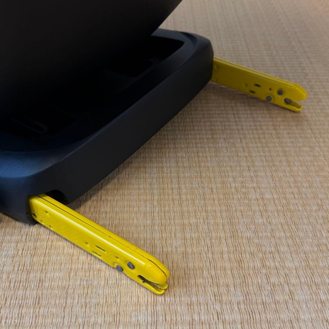 maxi-cosi rodifix マキシコシ ジュニアシート ノマドブラック