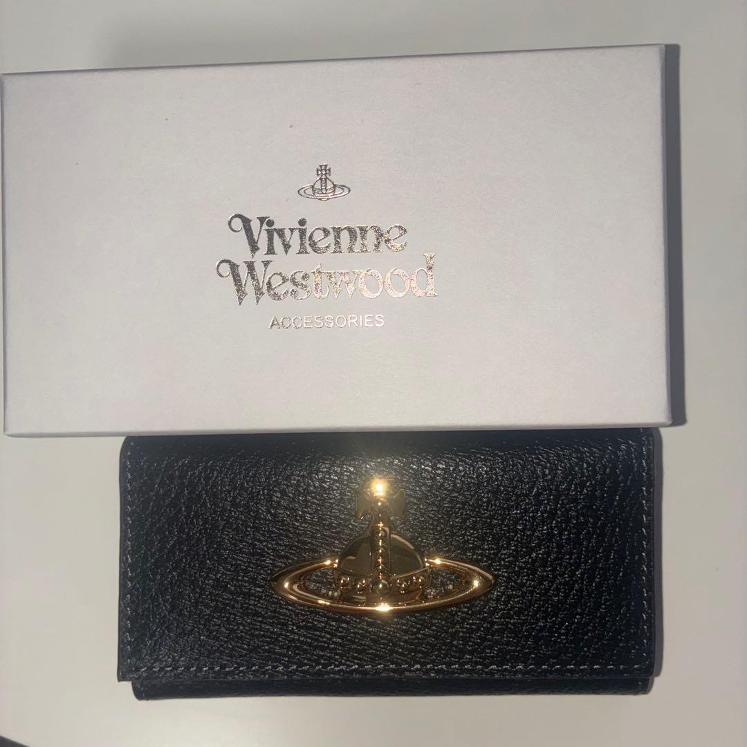 Vivienne Westwood ブラックキーケース