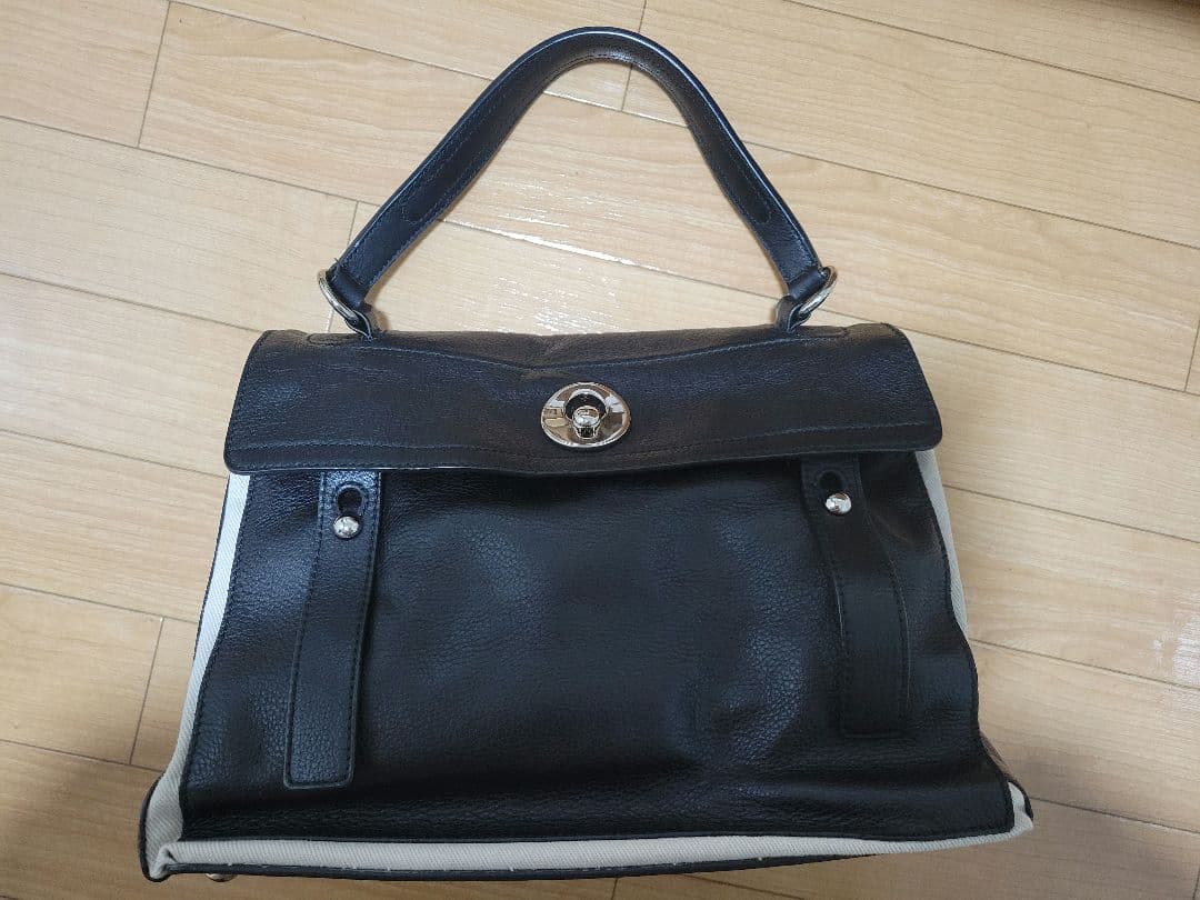 イヴサンローラン リヴゴーシュ ミューズトゥ レザートートバッグ