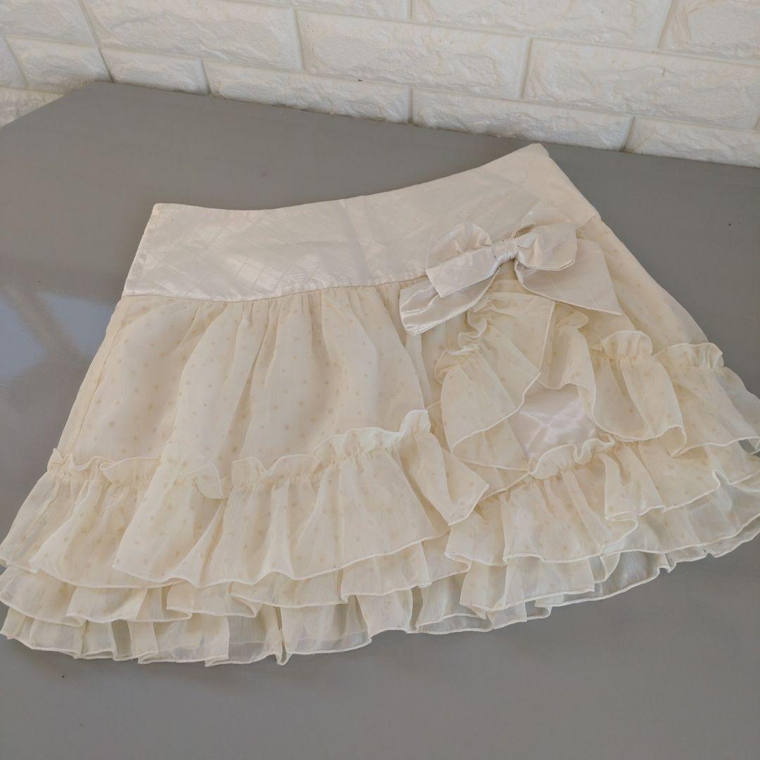 LIZLISA　フリルリボン付きクリーム色ミニスカート