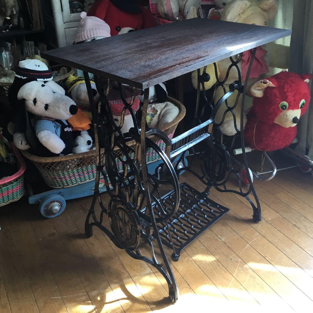 ※アンティーク※ SUMITOMO足踏みミシン脚のテーブル　アイアン