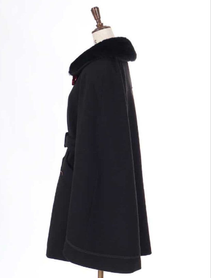 最終値下げ！【新品未使用】axes femme ファー襟付きケープコート 黒