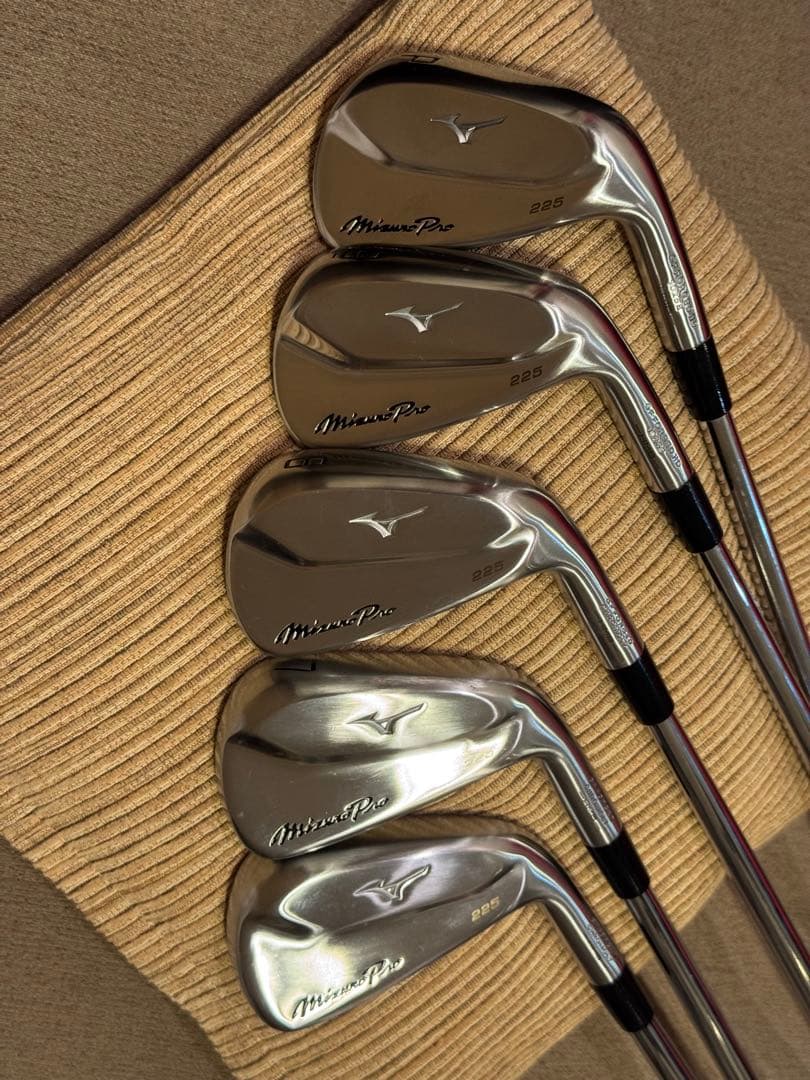 超美品 ミズノプロ 225 DG R300 6番からPW 5本セット
