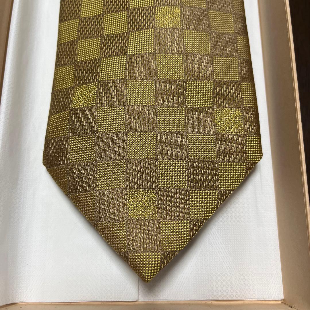 極美品　箱付　LVルイヴィトン　ネクタイ　金ベージュ　ダミエ　派手　結婚式