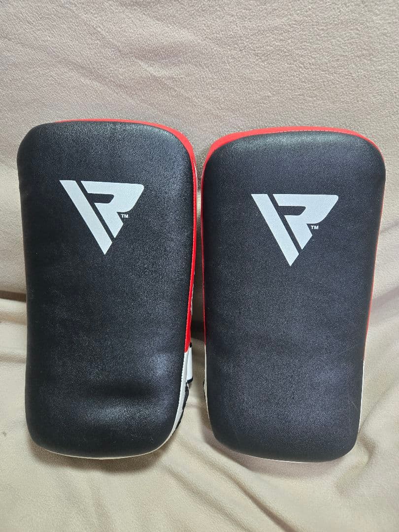 RDX パンチングミット 黒/赤