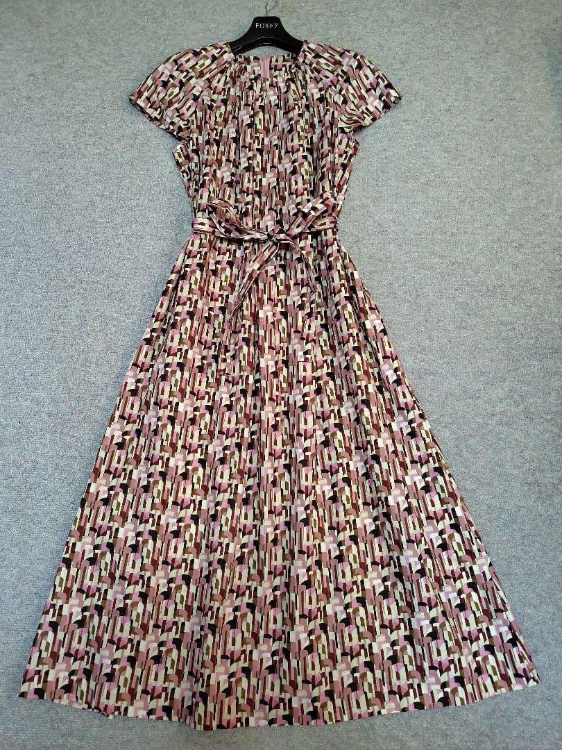 新品マッキントッシュロンドン　ウェーブプリントワンピースＭピ75900円サンプル