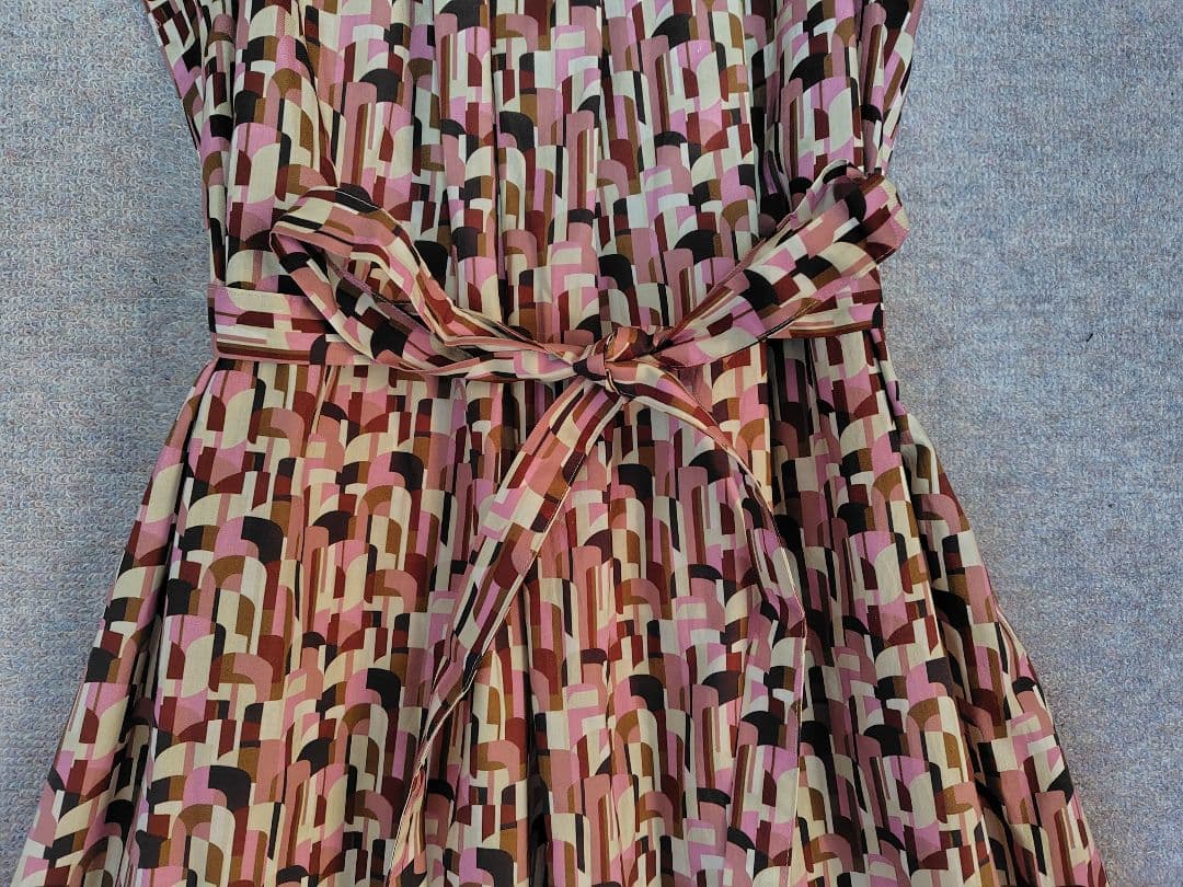 新品マッキントッシュロンドン　ウェーブプリントワンピースＭピ75900円サンプル