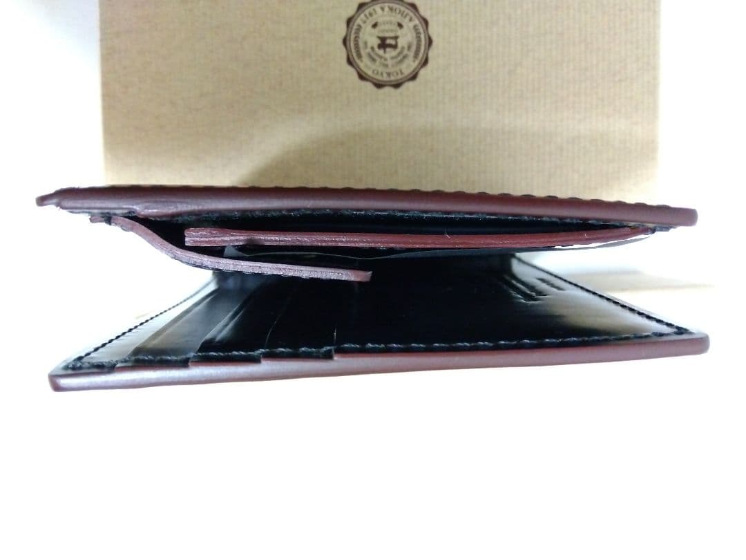 ガンゾ シェルコードバン２　小銭入れ付き 二つ折り財布　黒