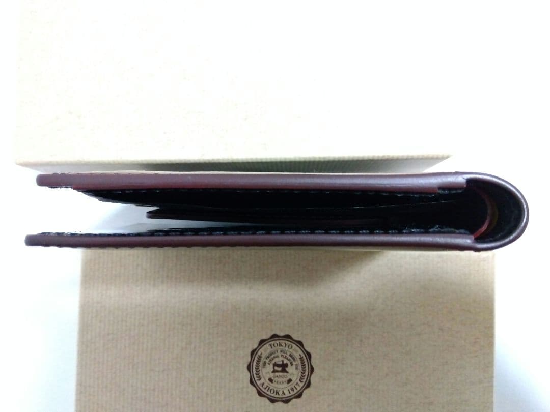 ガンゾ シェルコードバン２　小銭入れ付き 二つ折り財布　黒